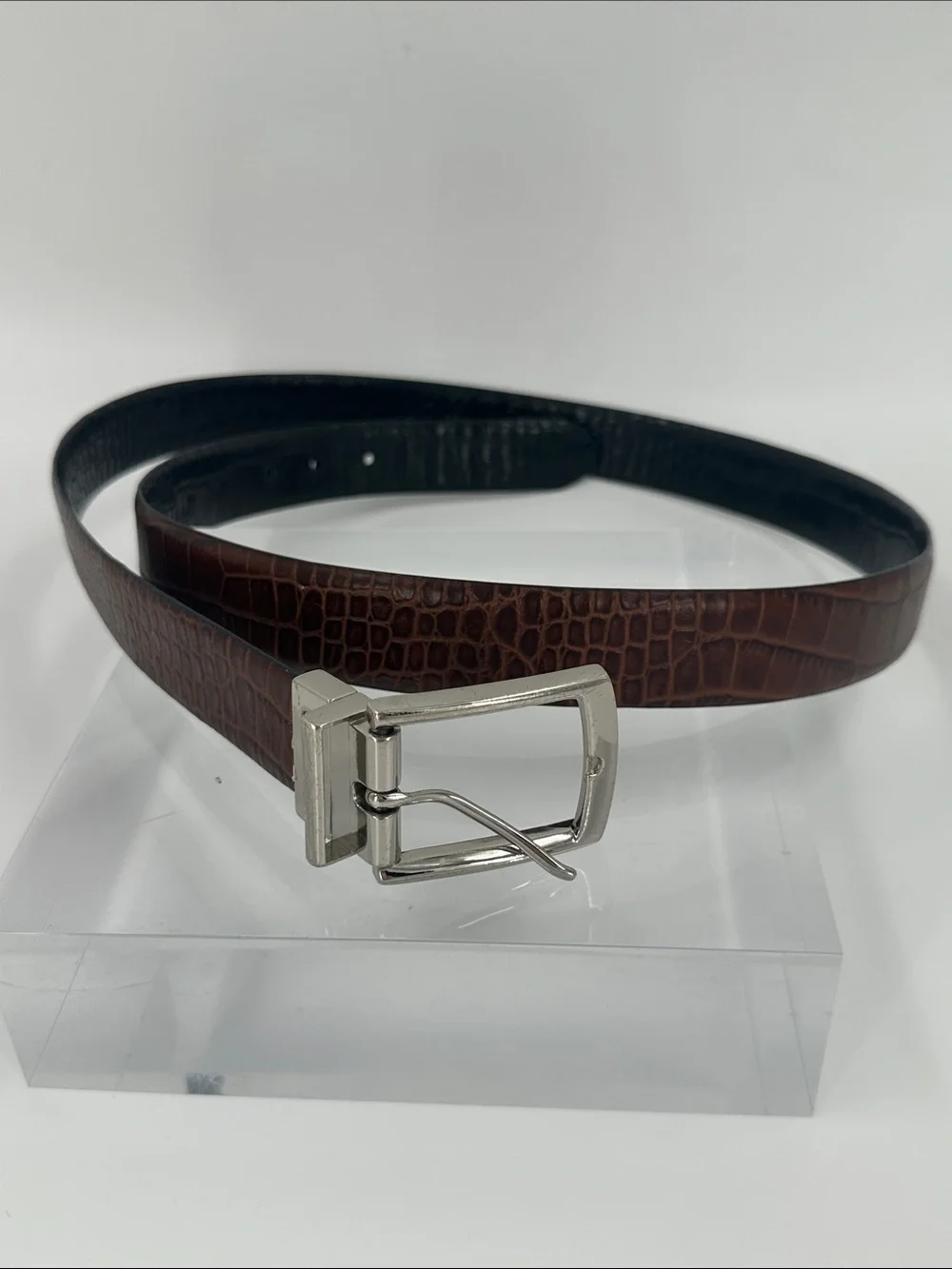 Lauren Ralph Lauren Reversible Leather Belt. Size: 44